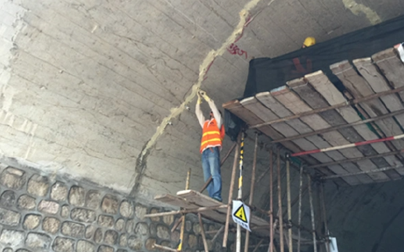 张掖房屋加固改扩建楼板应该要如何加固？