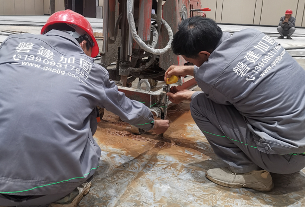 张掖烈日下的守护——磐建加固工程一直都在！